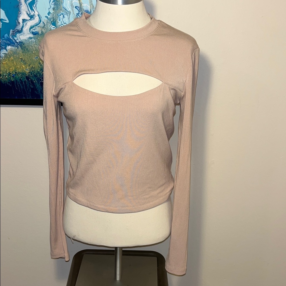 EUC Open Edit L/S Cutout Top